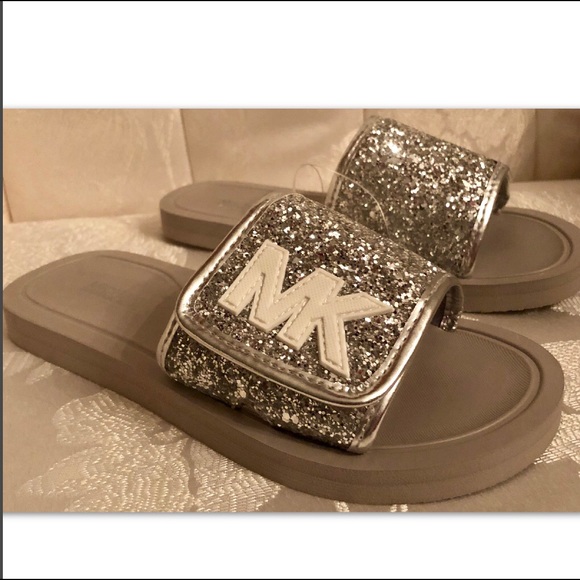 MICHAEL KORS•KIDS•GLITTER SLIDE - Picture 3 of 7